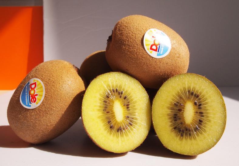 坐月子吃什么蔬菜对宝宝没有影响,坐月子吃什么水果对身体