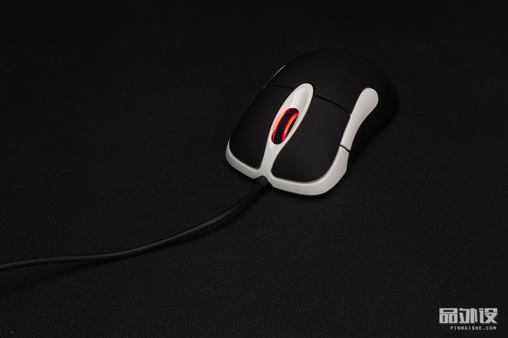 首发咖玛iomini游戏鼠标拆解评测