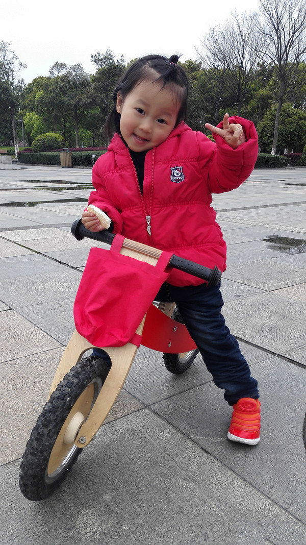 阿迪达斯贝壳毛毛鞋,大童鞋毛毛虫鞋新百伦