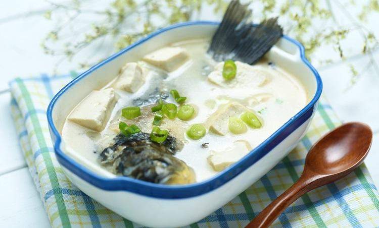 12.25|周到晨报：女白领随手撕倒刺感染，手指肿成萝卜！看完你还敢手欠吗？