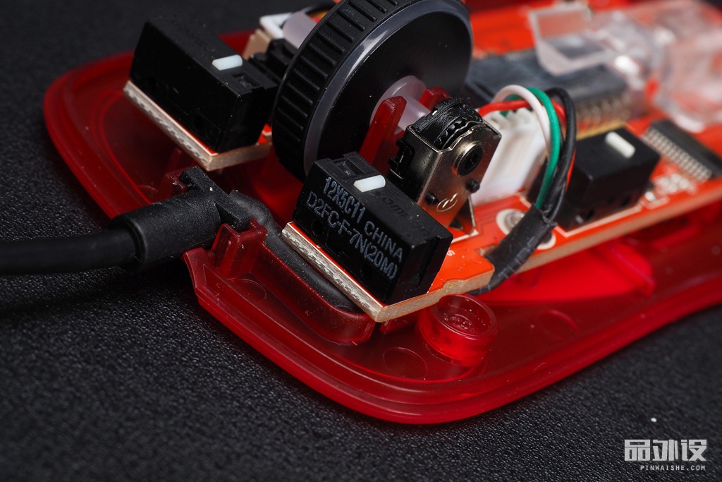 首发咖玛iomini游戏鼠标拆解评测