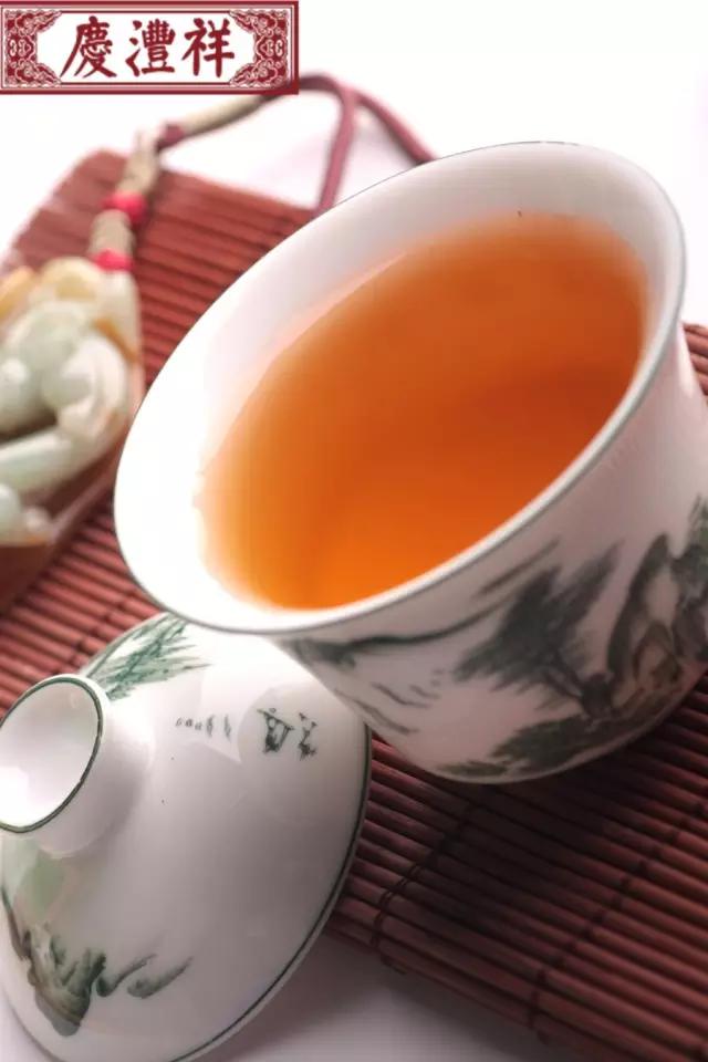 普洱茶十二种忠告,普洱茶的10大功效