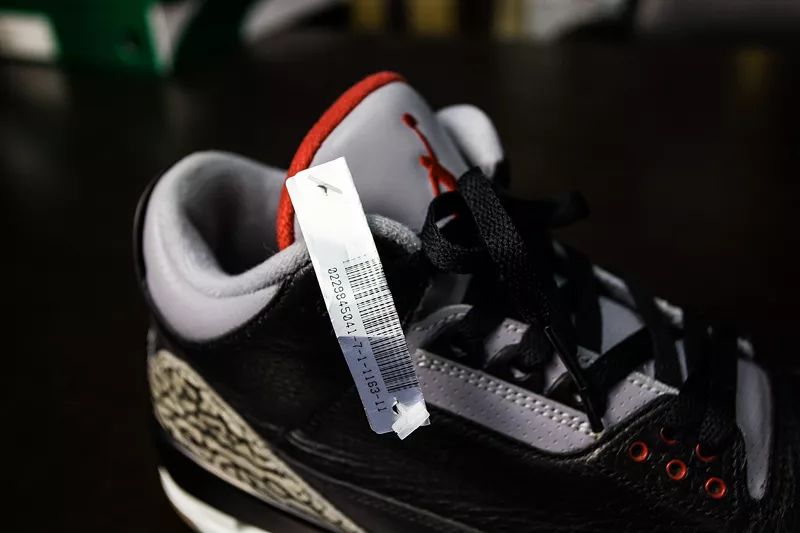 专业清洗球鞋的正确方法,球鞋弄脏了怎么洗干净