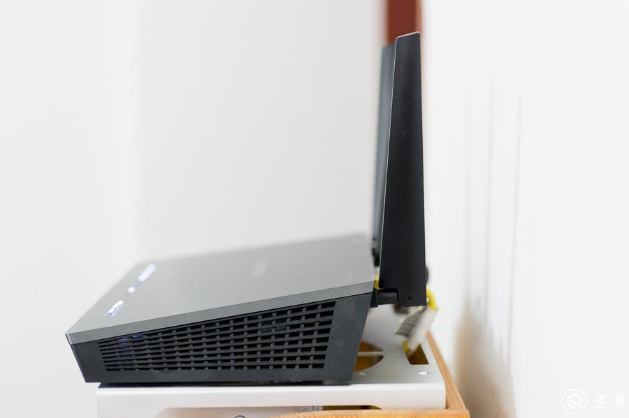 netgearr7000路由器千兆口,netgear美国网件r7000p夜鹰