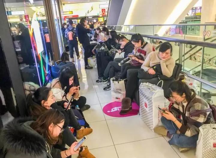 中国游客爆买日本商品,中国游客去韩国被嫌弃