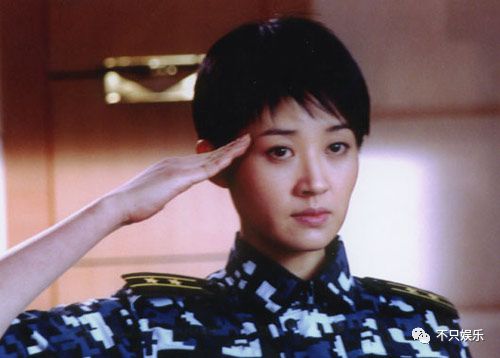 许晴到底是怎么保养的？48岁的年纪还有着少女的模样和*女熟**的身材