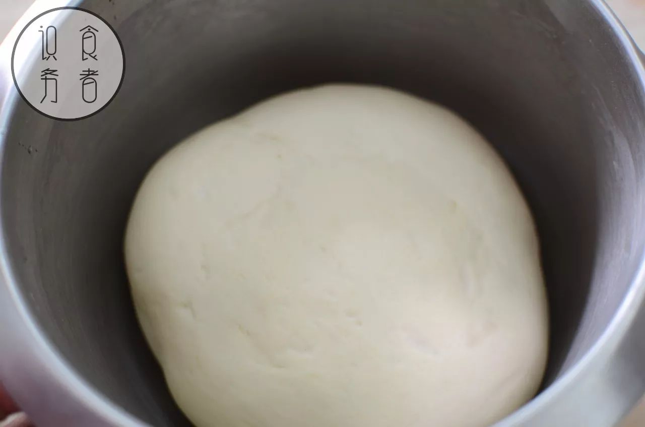 叉烧包流汁馅的调制,蜜汁叉烧包喷香流汁的2个小秘诀