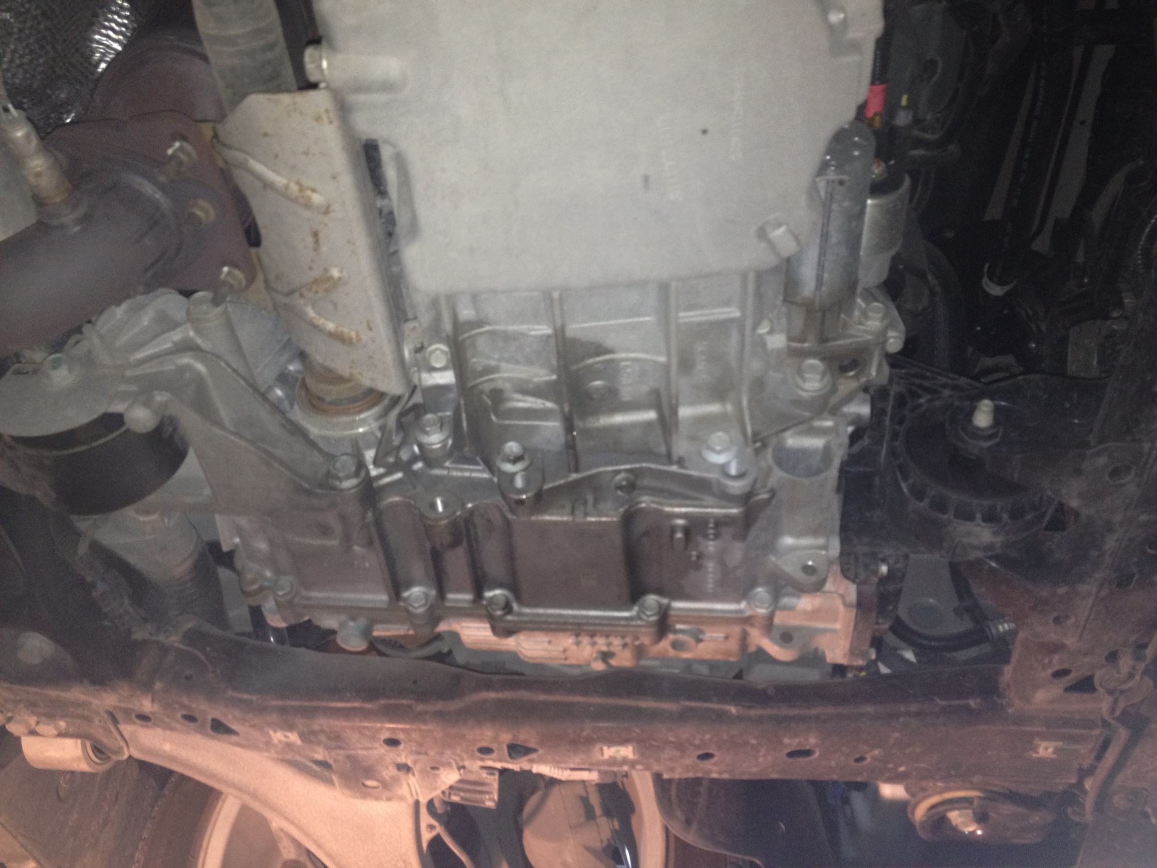 变速箱一轴漏油是什么原因,变速箱漏油的原因和解决方法