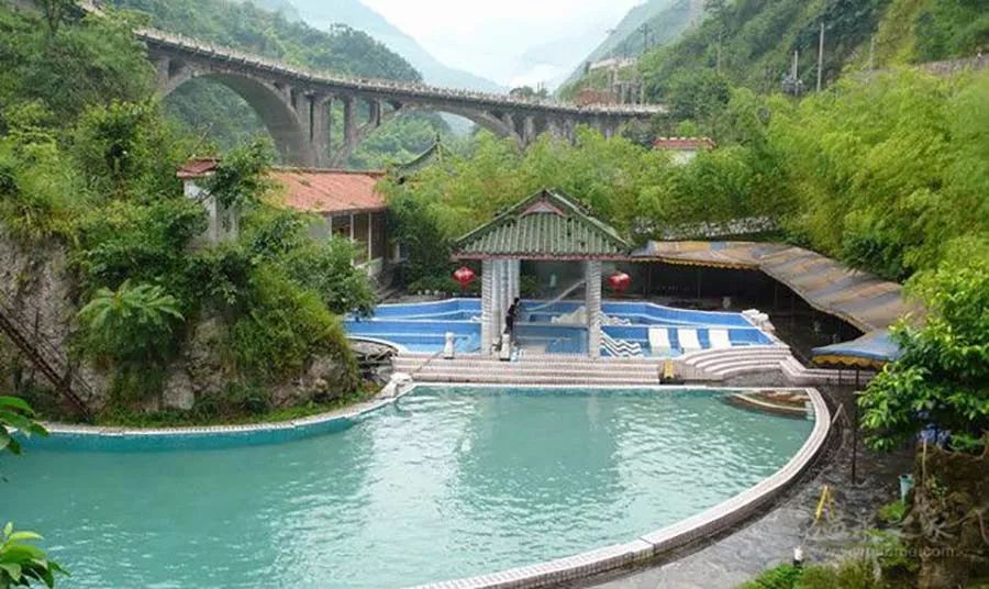 史上最低成本约泡！四川这10家天然温泉，最低7块泡到爽！