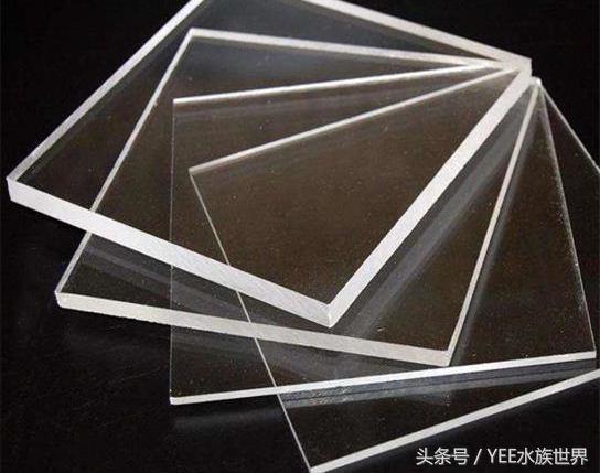 亚克力鱼缸的透光度是多少,亚克力鱼缸和玻璃哪个好