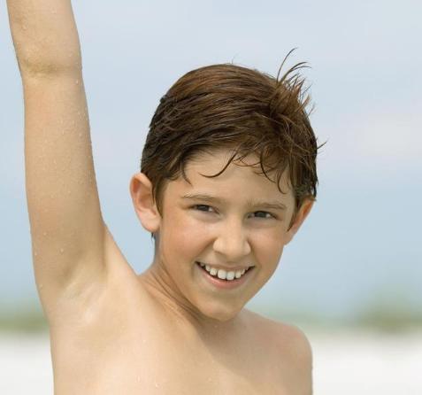 狐臭儿童期的表现,小孩有狐臭怎么解决8岁问题呢