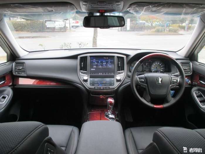 皇冠与日系车比较,日产丰田和国产丰田的区别