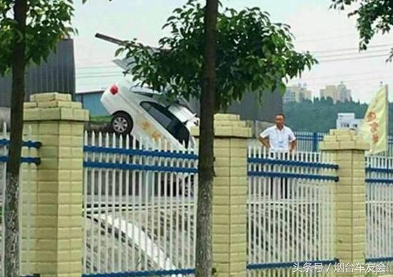 驾考考了5次没过崩溃痛哭,连续5次驾考不过