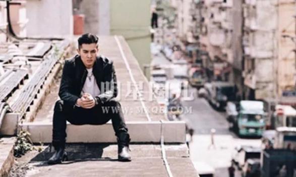 克罗心项链22k金新款,使徒行者2周柏豪克罗心项链