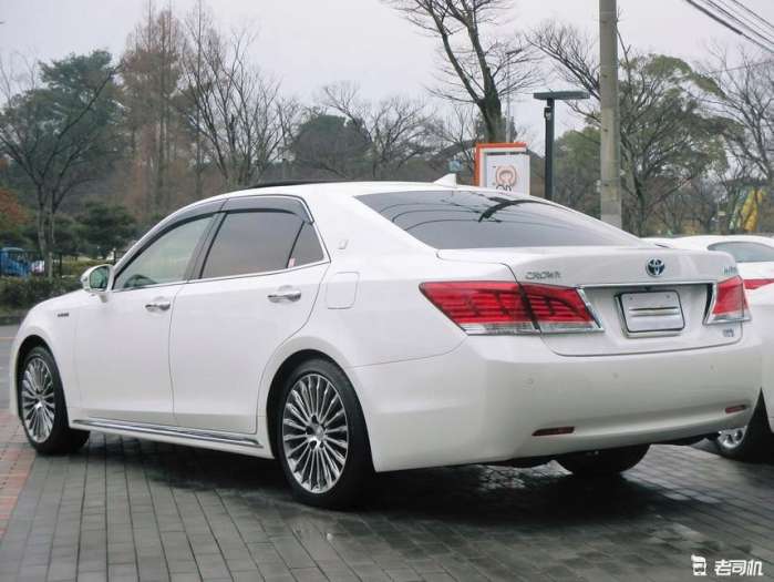 皇冠与日系车比较,日产丰田和国产丰田的区别