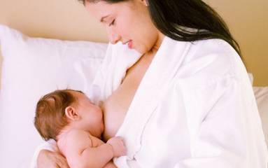 宝宝夜奶的正确方法图片,宝宝夜奶奶粉怎么喂