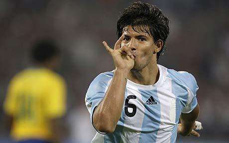 还记得足球小将吗,你还记得这些足球员的面孔吗