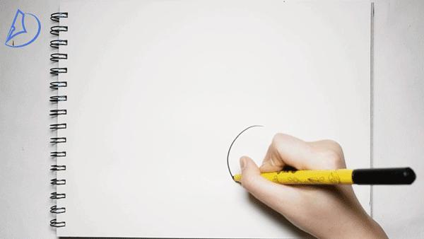 画一画你了解的足球,画一年级小朋友画的画