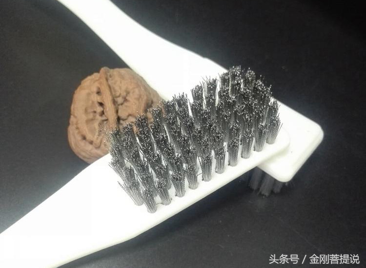 金刚菩提和核桃用什么刷子,刷金刚核桃哪种刷子最好
