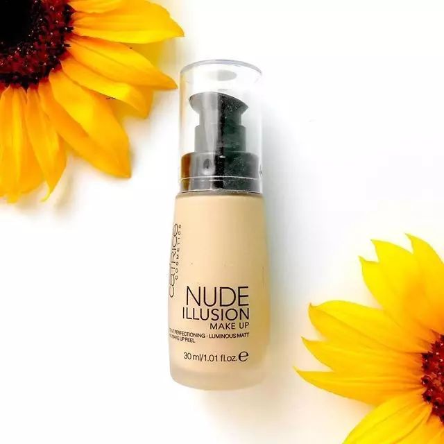 轻薄、舒适、不脱妆的粉底测评