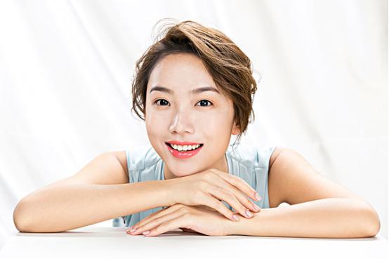 同学炫富被新来的人打脸,同学会炫富秒打脸