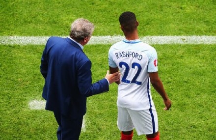 还记得足球小将吗,你还记得这些足球员的面孔吗