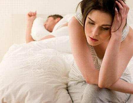 女性关注！一旦身体出现这7个征兆，就在暗示：你要提前闭经了！