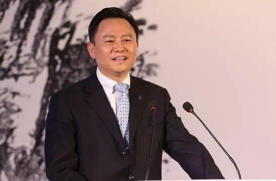 一汽大众54个月年终奖,上海一汽大众的员工工资待遇