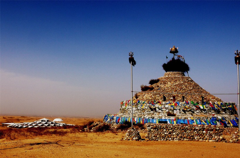 鑳藉湪娌欐紶鐪嬫槦绌虹殑閰掑簵,娌欐紶涓殑鑾茶姳閰掑簵