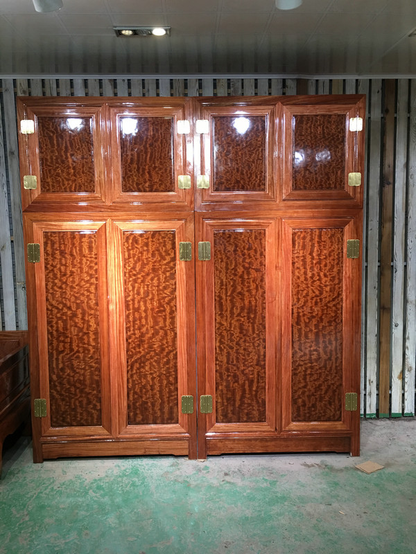 十年前不懂红木家具花了几十万买,一套价值50万的红木家具