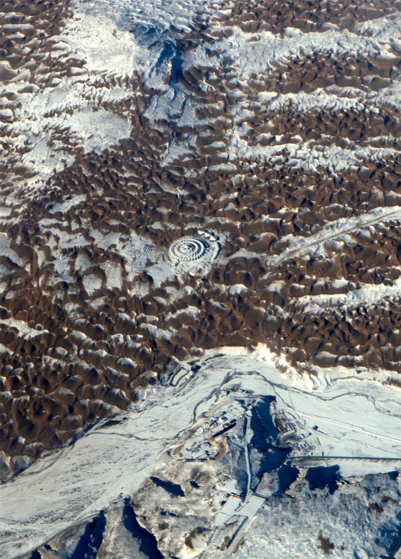 鑳藉湪娌欐紶鐪嬫槦绌虹殑閰掑簵,娌欐紶涓殑鑾茶姳閰掑簵