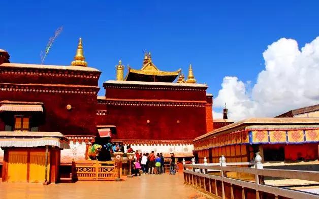 布达拉宫里的黄金是真的吗,布达拉宫财宝价值多少