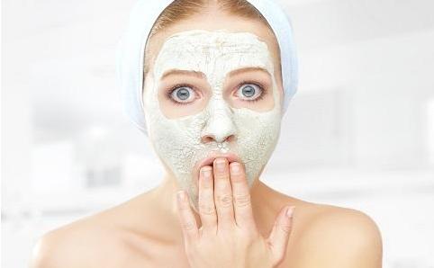 鼻子上长痘痘可以敷面膜吗,额头长痘痘可以敷面膜吗