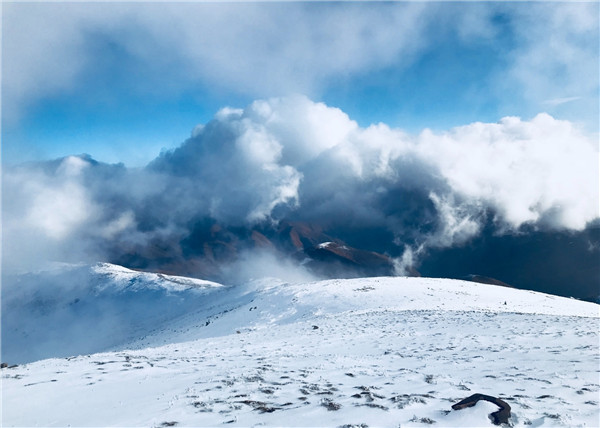 对什么人说谢谢你,对什么什么表示感谢用英语怎么说