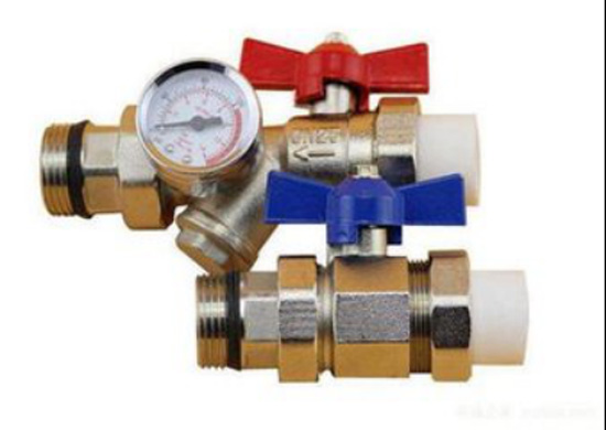 家里开地暖太热,地暖太热的视频