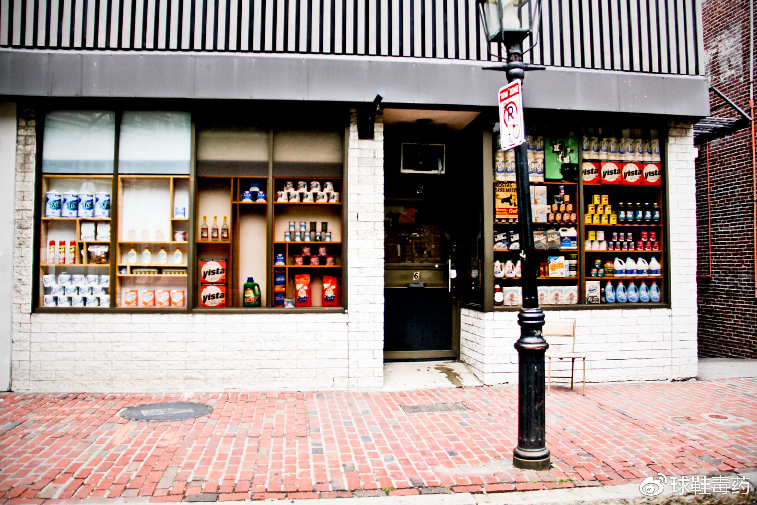 别天天盯着手机刷X宝了，是时候看看国外的这些神级鞋店了