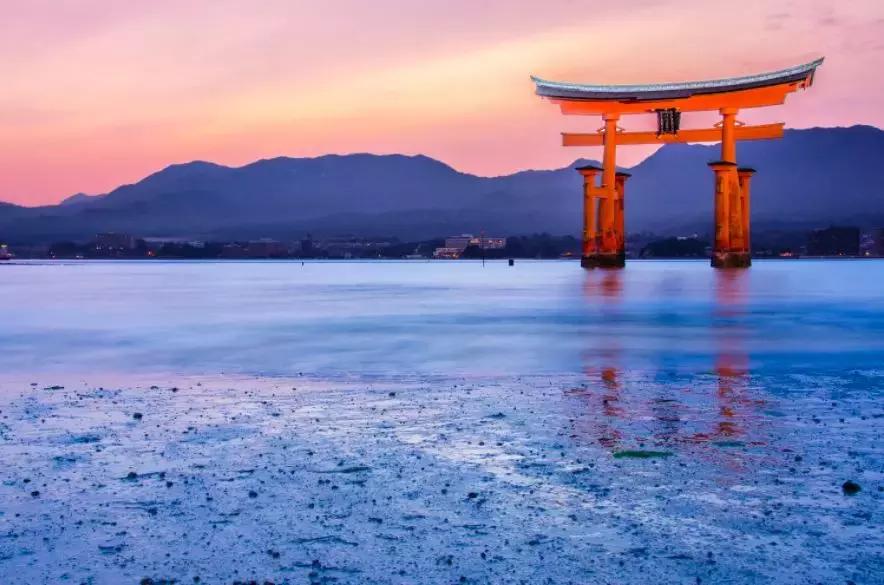 宫崎骏笔下的场景是真实存在的,宫崎骏现实版的场景