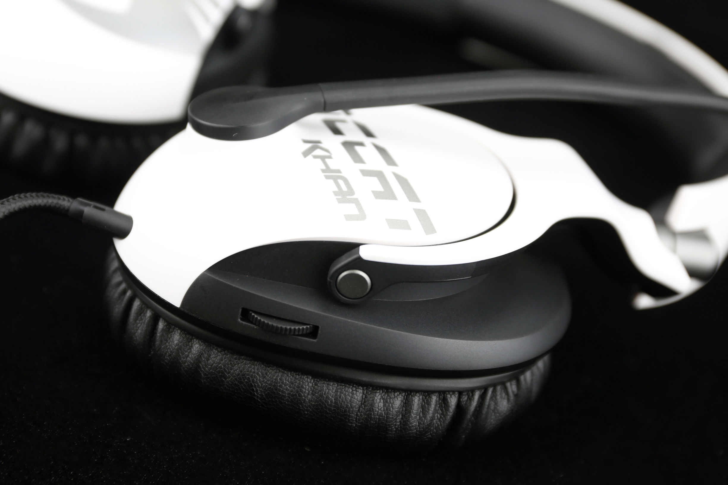 德国人出了一款吃鸡耳机，还有小金标认证！不得不服