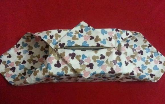 用废弃的快递箱做收纳本子,用小快递盒做收纳