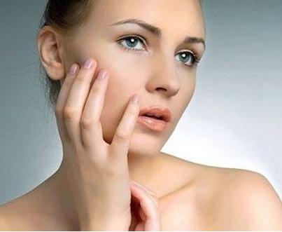 鼻子上长痘痘可以敷面膜吗,额头长痘痘可以敷面膜吗