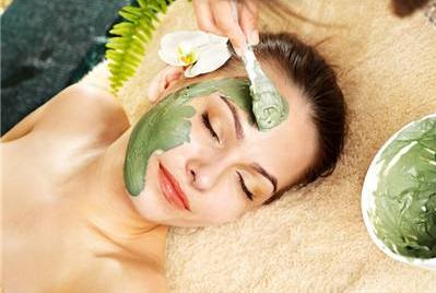 鼻子上长痘痘可以敷面膜吗,额头长痘痘可以敷面膜吗