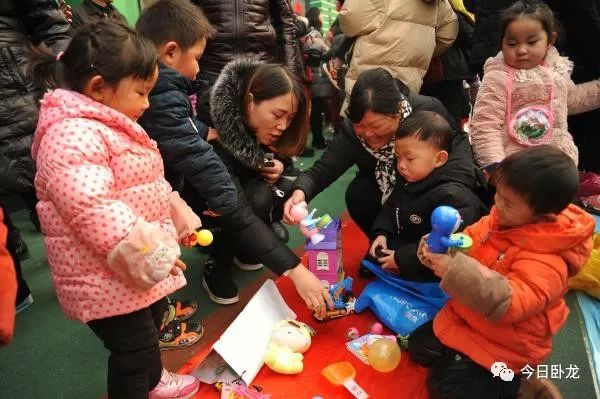 淘淘乐图书跳蚤市场,跳蚤市场幼儿园卖洞洞乐