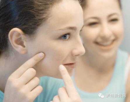 科普小松鼠有几个时间不宜洗澡；5个错误习惯让你长痘