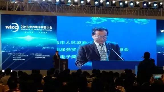 每日热点新闻汇总10条,每日新闻热词15字