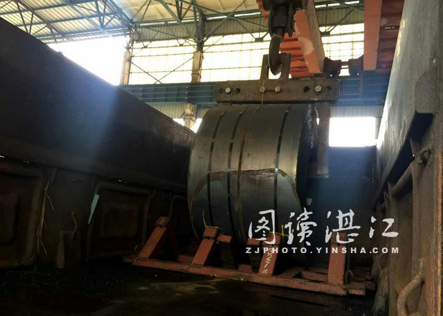 湛江宝钢钢卷装车,湛江到海口卷钢托运