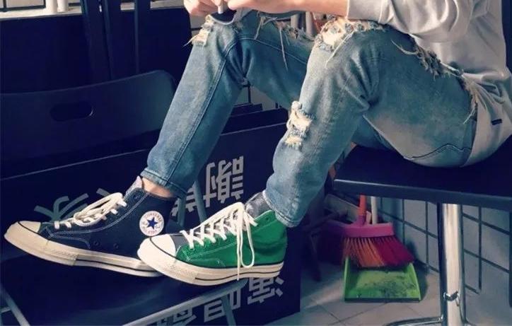 明星新上脚的鞋是什么鞋,明星上脚的鞋子叫什么