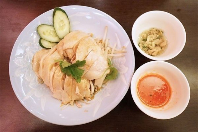 桃园中坜这家星马料理餐厅“海南鸡”超级滑嫩Q弹！