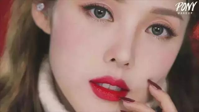 换美瞳=换张脸！韩国正在流行“银河系”彩片？