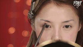 换美瞳=换张脸！韩国正在流行“银河系”彩片？