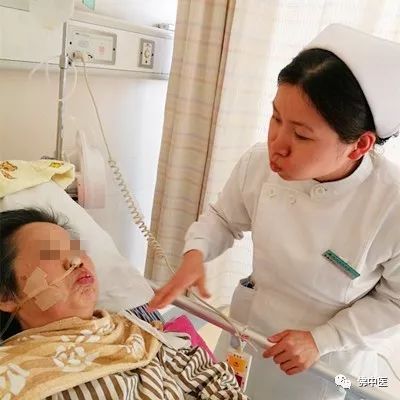 「专业」脑干梗塞合并吞咽障碍，脑病科吞咽专科护士有妙招